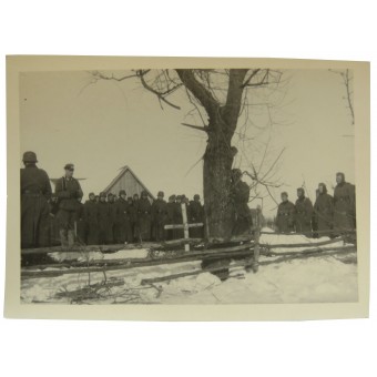 Saksalaisten sotilaiden hautajaiset. Espenlaub militaria